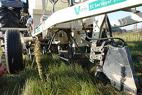 Capturing soil data with the Veris platform (Photo: Gebbers/ATB)