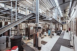 View into the pilot plant for the biotechnological production of biobased chemicals (Photo: Manuel Gutjahr)