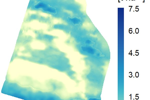 Kalkbedarfskarte einer Ackerfläche der Komturei Lietzen: Dunkelblaue Bereiche weisen einen erhöhten, gelbe Bereiche dagegen keinen Kalkbedarf auf (Copyright: Vogel/ATB)