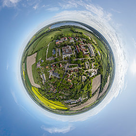 Click on the picture: ATB from above (Copyright: André Stiebitz)