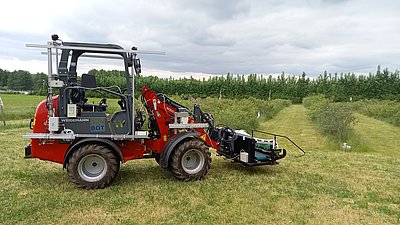 Electric, autonomous, efficient: SunBot robotic mower for the maintenance of undergrowth in shrub berry orchards (Photo: ATB)