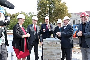 Grundsteinlegung für den Forschungsneubau CIRCLE 2017 (Foto: ATB)