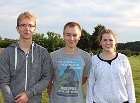 Die drei FJN-Teilnehmer (von links): Maximilian Balk, Joris Müller und Vera Butz. (Foto: Foltan/ATB)