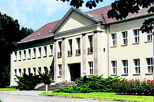 ATB main building 2003 (Photo: ATB)