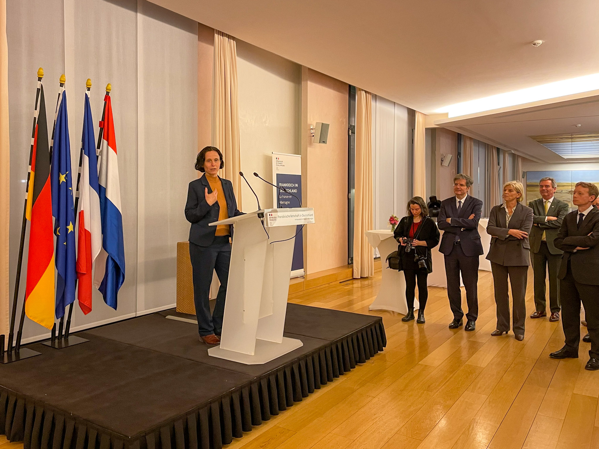 Prof. Sturm hält eine Ansprache in Vertretung der deutschen Partner während des feierlichen MoU Unterzeichnung.